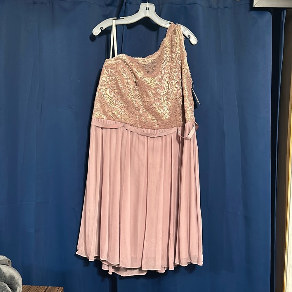 Bridesmaids or formal prom dress. Mid length